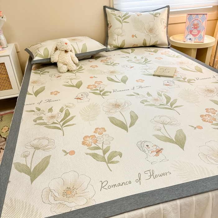 91家纺网 家纺一手货源 找家纺 沐慕 2026新款高克重600D冰丝印花冰藤席 冰藤-森系小兔