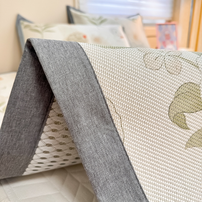 91家纺网 家纺一手货源 找家纺 沐慕 2026新款高克重600D冰丝印花冰藤席 冰藤-森系小兔