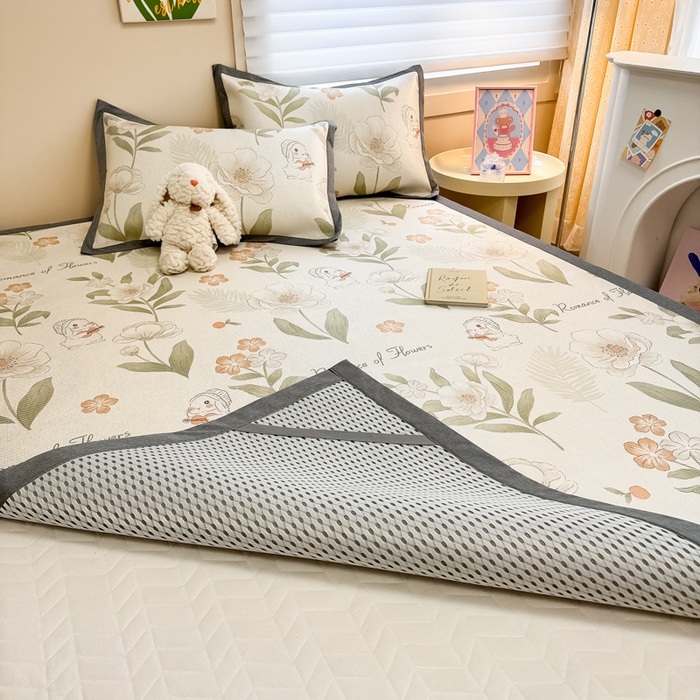 91家纺网 家纺一手货源 找家纺 沐慕 2026新款高克重600D冰丝印花冰藤席 冰藤-森系小兔