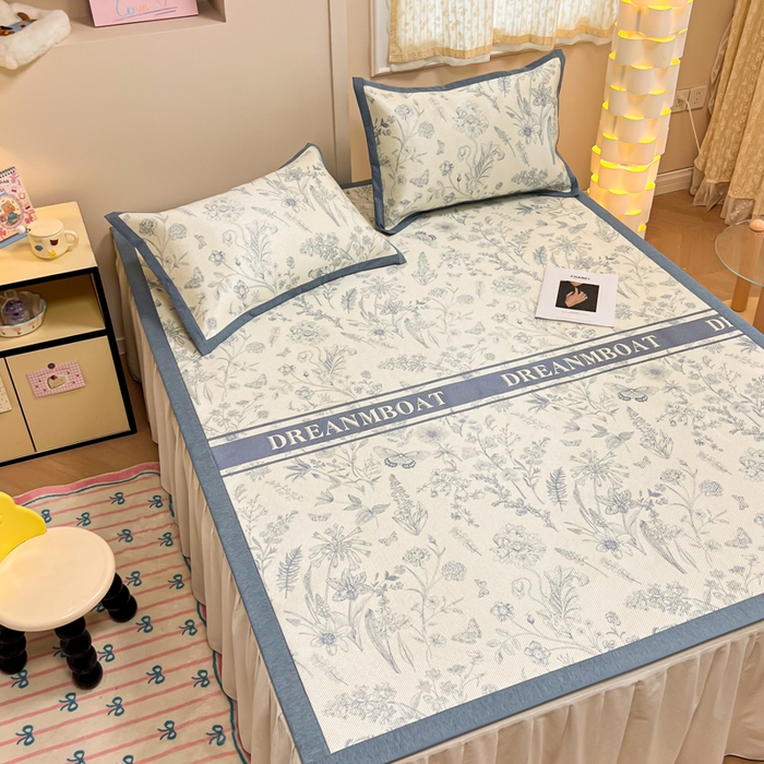 91家纺网 家纺一手货源 找家纺 沐慕 2026新款高克重600D冰丝印花冰藤席 冰藤-甜茶蓝