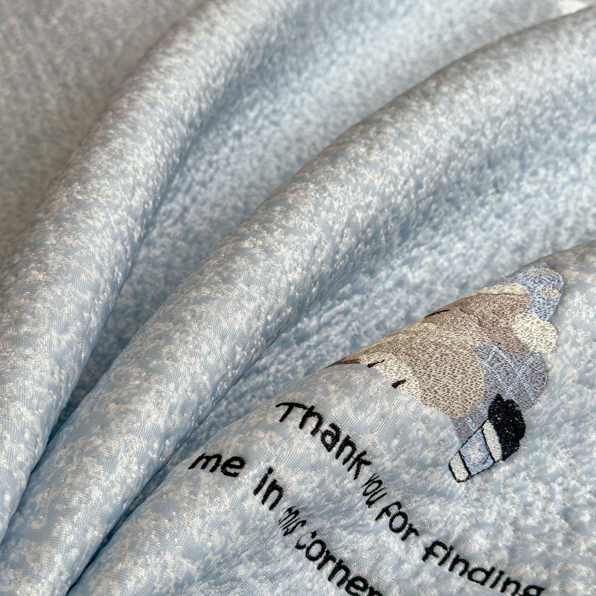 91家纺网 家纺一手货源 找家纺 （总）几禾 2026春夏新款双泡刺绣款凉席席子空调软席