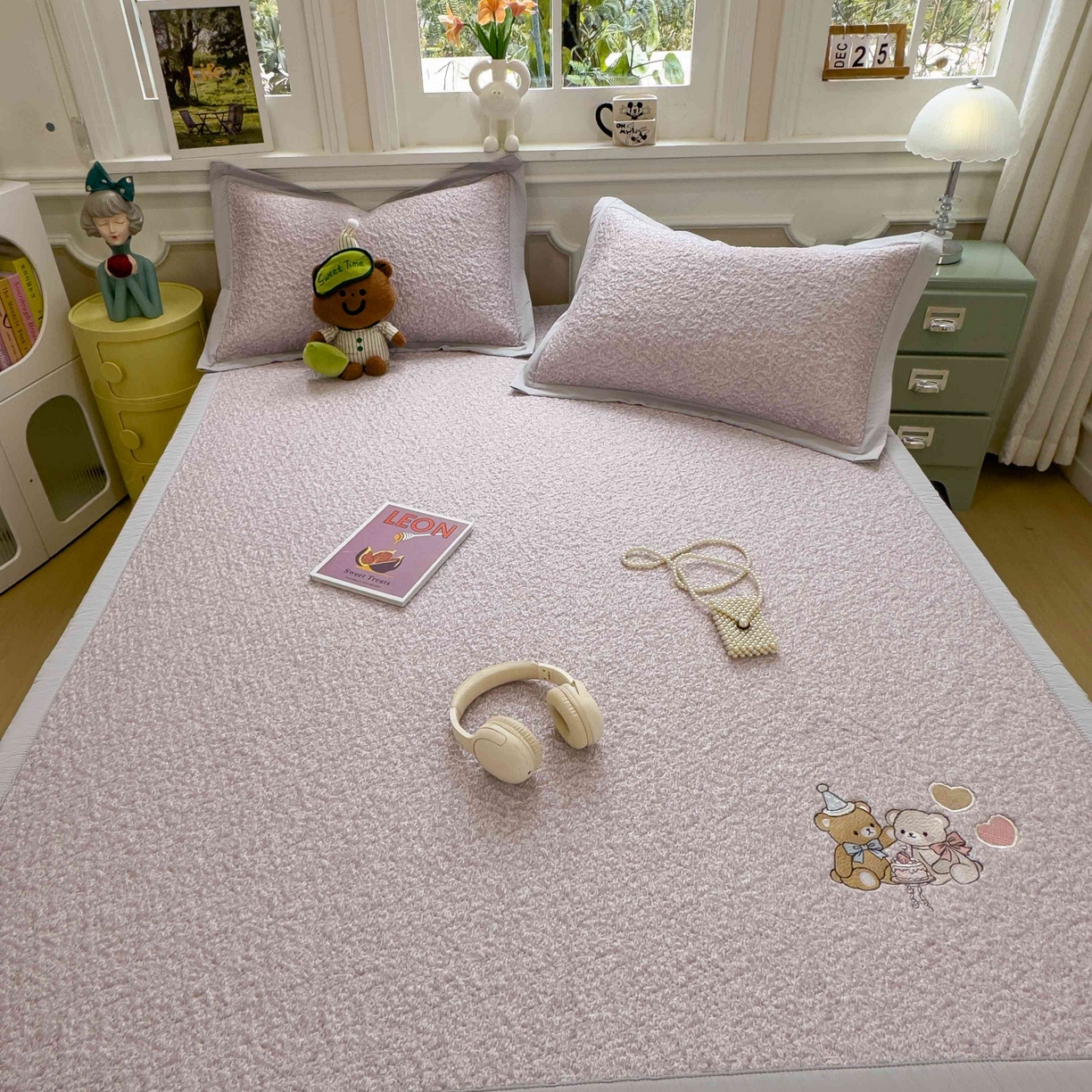 91家纺网 家纺一手货源 找家纺 几禾 2026春夏新款双泡刺绣款凉席席子空调软席 甜梦小熊 床席款