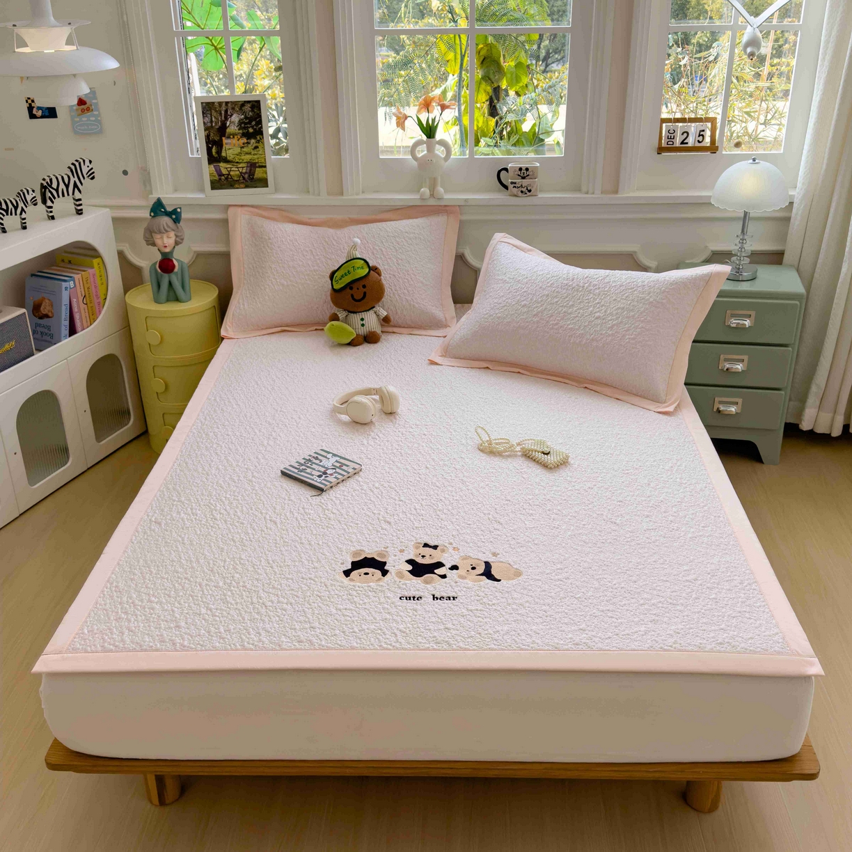 91家纺网 家纺一手货源 找家纺 几禾 2026春夏新款双泡刺绣款凉席席子空调软席 小熊派对 床席款