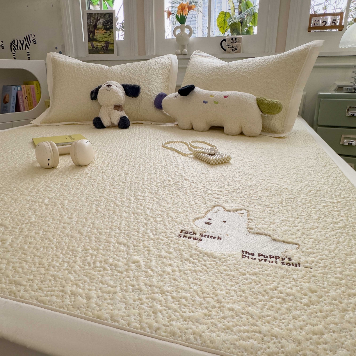 91家纺网 家纺一手货源 找家纺 几禾 2026春夏新款双泡刺绣款凉席席子空调软席 软萌西高地 床席款