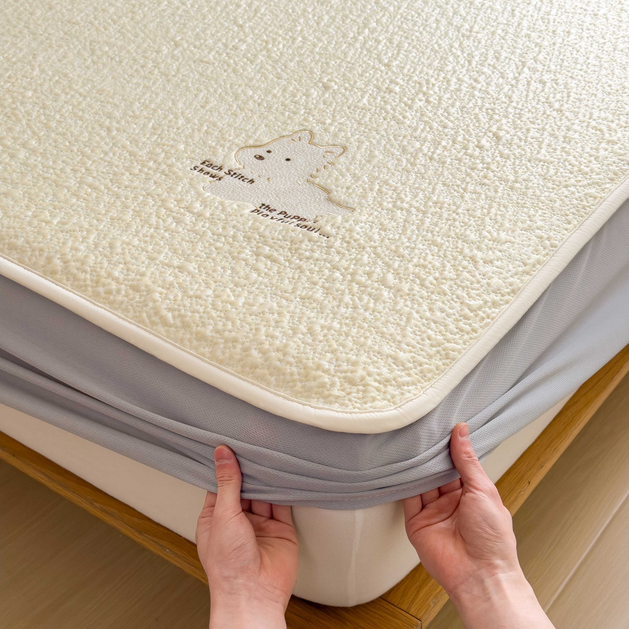 91家纺网 家纺一手货源 找家纺 几禾 2026春夏新款双泡刺绣款凉席席子空调软席 软萌西高地 床笠款