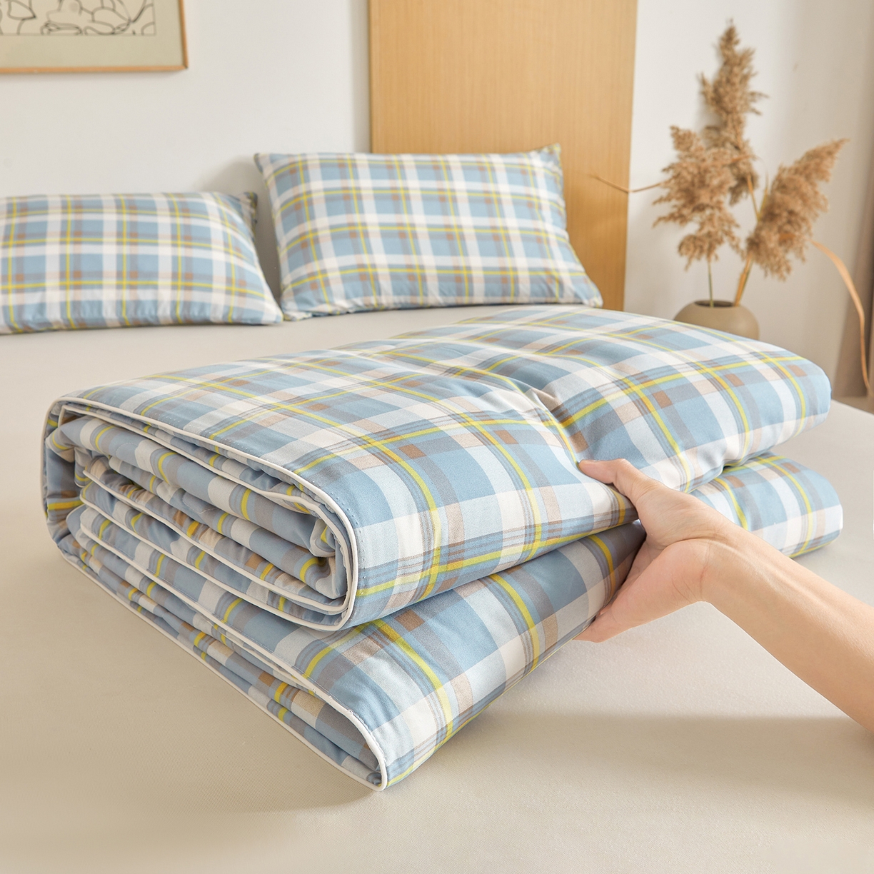 91家纺网 家纺一手货源 找家纺 景眠 2026新款水洗棉格子夏被 沐雅格 蓝