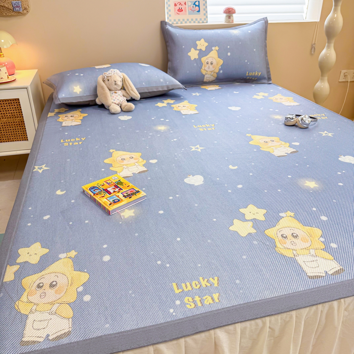 91家纺网 家纺一手货源 找家纺 沐慕 2026新款高克重600D冰丝印花冰藤席 冰藤-星愿小福星