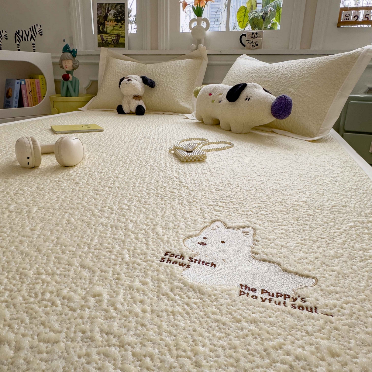 91家纺网 家纺一手货源 找家纺 几禾 2026春夏新款双泡刺绣款凉席席子空调软席 软萌西高地 床席款