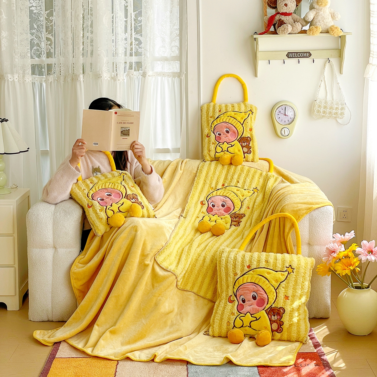 91家纺网 家纺一手货源 找家纺 古本家居 2026春夏新款多巴胺网红风星星抱枕毯 星星抱枕毯黄小宝