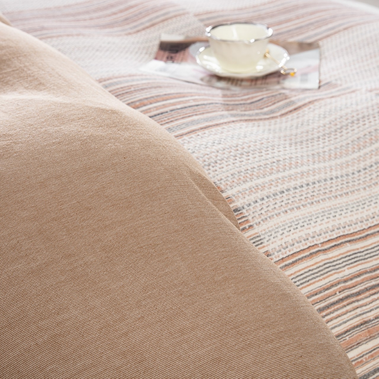 91家纺网 家纺一手货源 找家纺 仰望棉麻双层纱供应链 2026新款棉麻流苏款四件套 格序-咖色