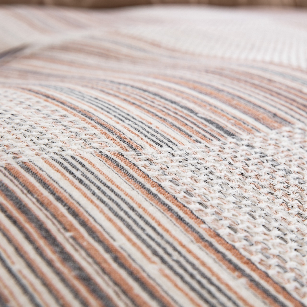 91家纺网 家纺一手货源 找家纺 仰望棉麻双层纱供应链 2026新款棉麻流苏款四件套 格序-咖色