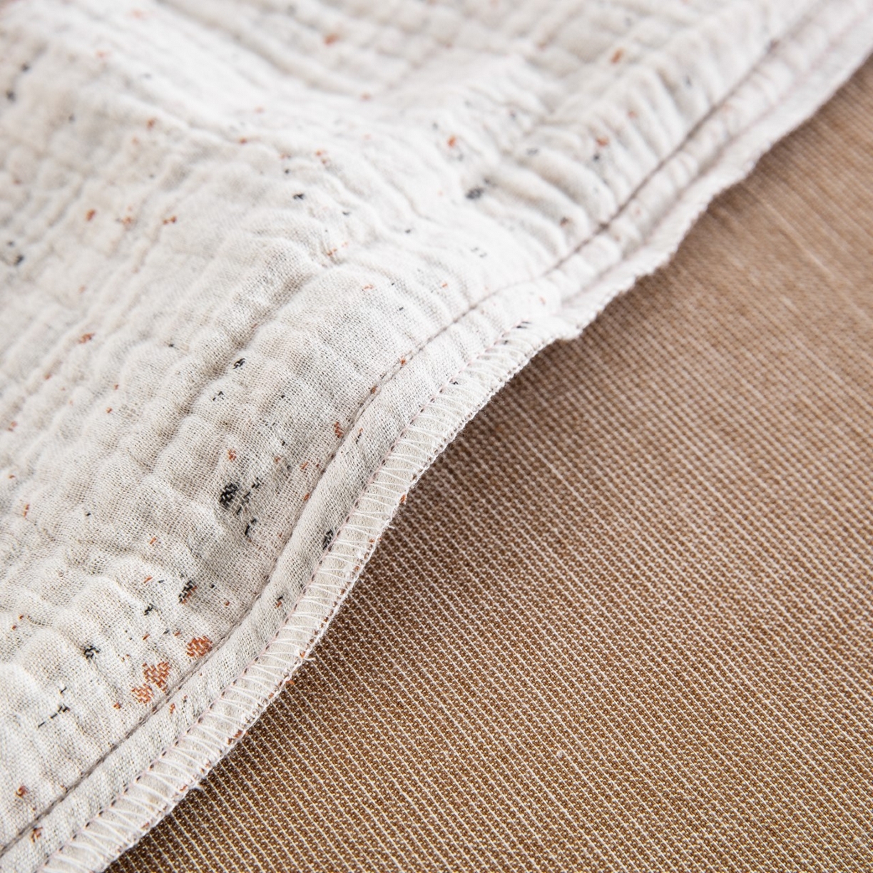 91家纺网 家纺一手货源 找家纺 仰望棉麻双层纱供应链 2026新款棉麻流苏款四件套 格序-咖色