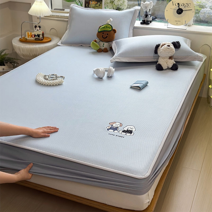 91家纺网 家纺一手货源 找家纺 （总）几禾 2026春夏新款斜纹刺绣软席凉席席子空调软席