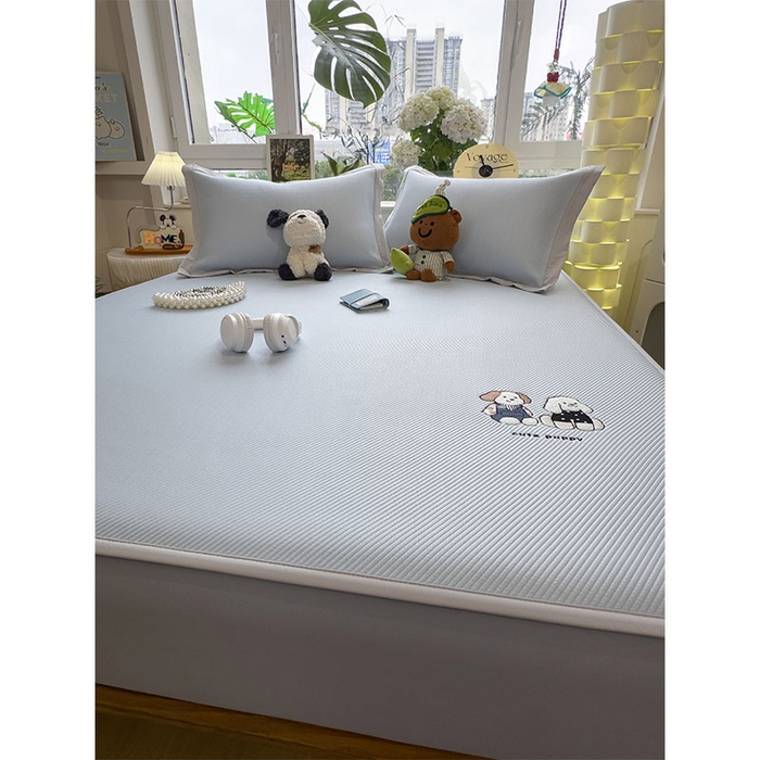 91家纺网 家纺一手货源 找家纺 几禾 2026春夏新款斜纹刺绣软席凉席席子空调软席 可爱小狗 床笠款