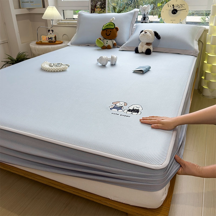 91家纺网 家纺一手货源 找家纺 几禾 2026春夏新款斜纹刺绣软席凉席席子空调软席 可爱小狗 床笠款