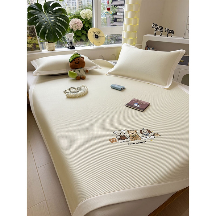 91家纺网 家纺一手货源 找家纺 几禾 2026春夏新款斜纹刺绣软席凉席席子空调软席 小友聚会 床席款