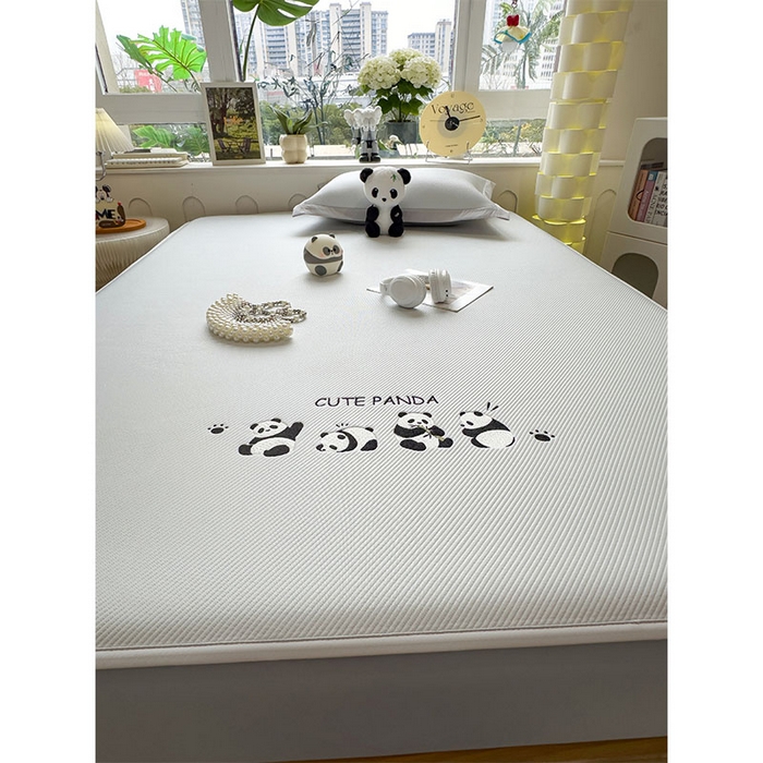 91家纺网 家纺一手货源 找家纺 几禾 2026春夏新款斜纹刺绣软席凉席席子空调软席 熊猫团子 床笠款