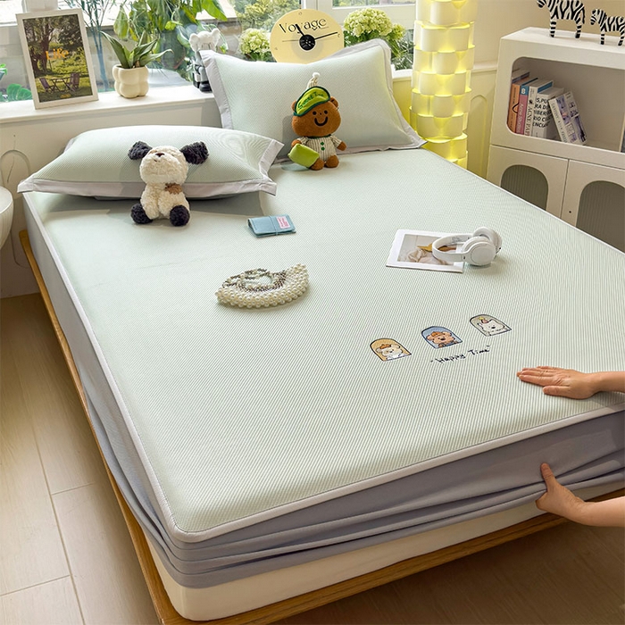 几禾 2026春夏新款斜纹刺绣软席凉席席子空调软席 萌趣时光 床笠款