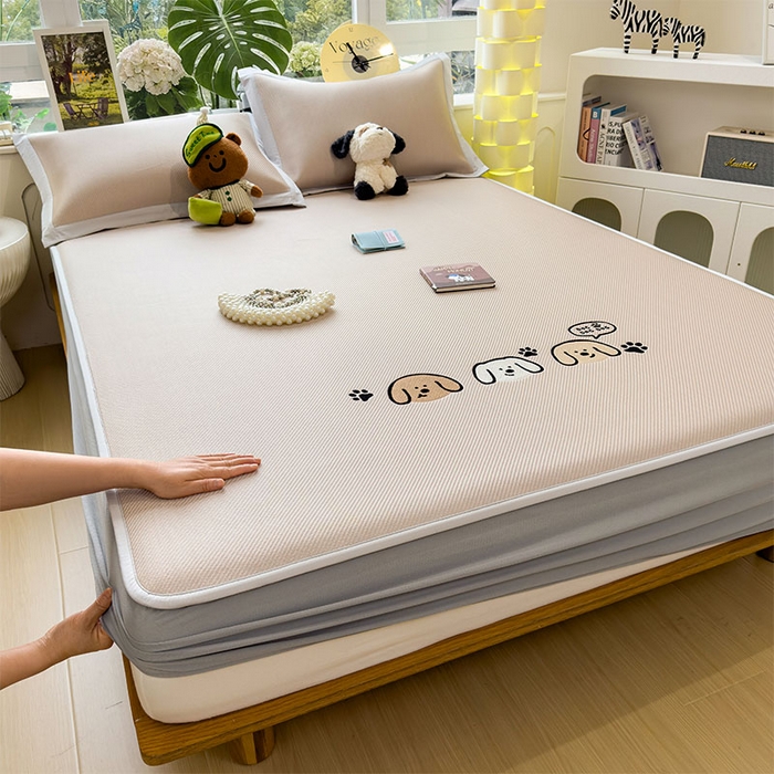 91家纺网 家纺一手货源 找家纺 几禾 2026春夏新款斜纹刺绣软席凉席席子空调软席 汪汪线条狗 床笠款