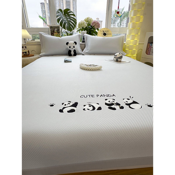 91家纺网 家纺一手货源 找家纺 几禾 2026春夏新款斜纹刺绣软席凉席席子空调软席 熊猫团子 床席款