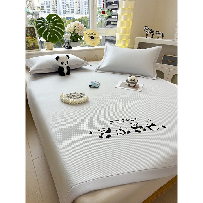 91家纺网 家纺一手货源 找家纺 几禾 2026春夏新款斜纹刺绣软席凉席席子空调软席 熊猫团子 床席款