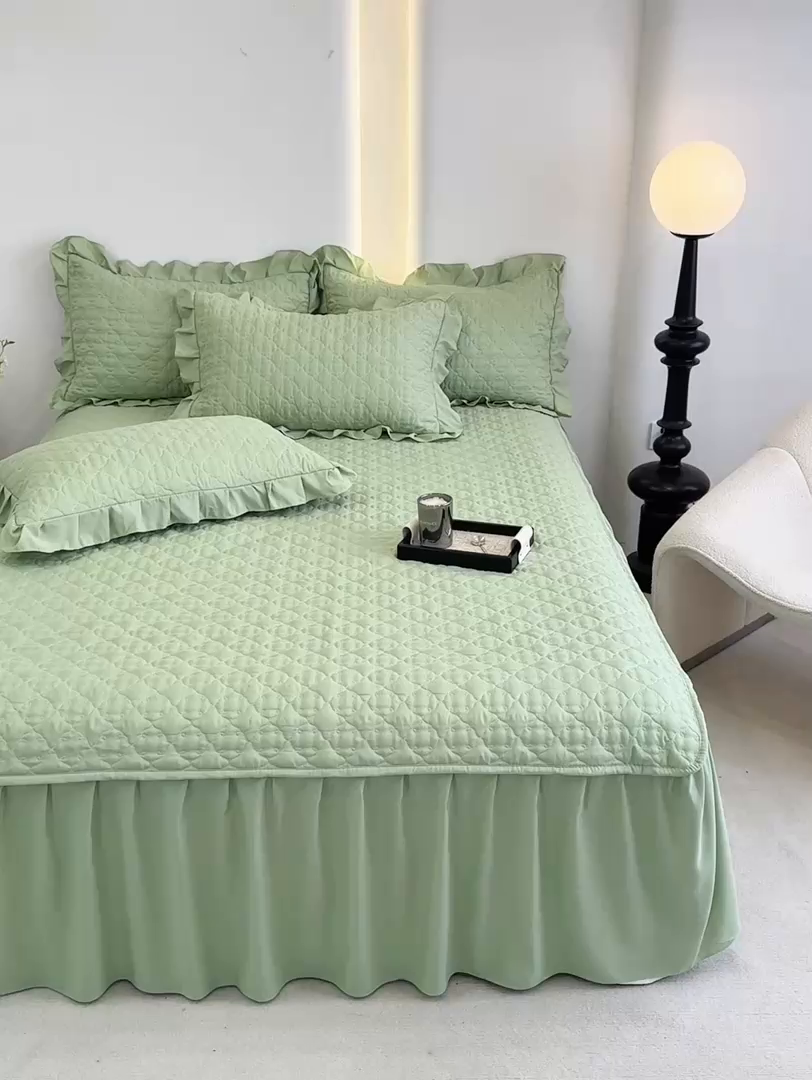 91家纺网 家纺一手货源 找家纺 野合家纺 2026新款A类水洗棉纯色夹棉床裙单床裙床裙单件 抹茶绿