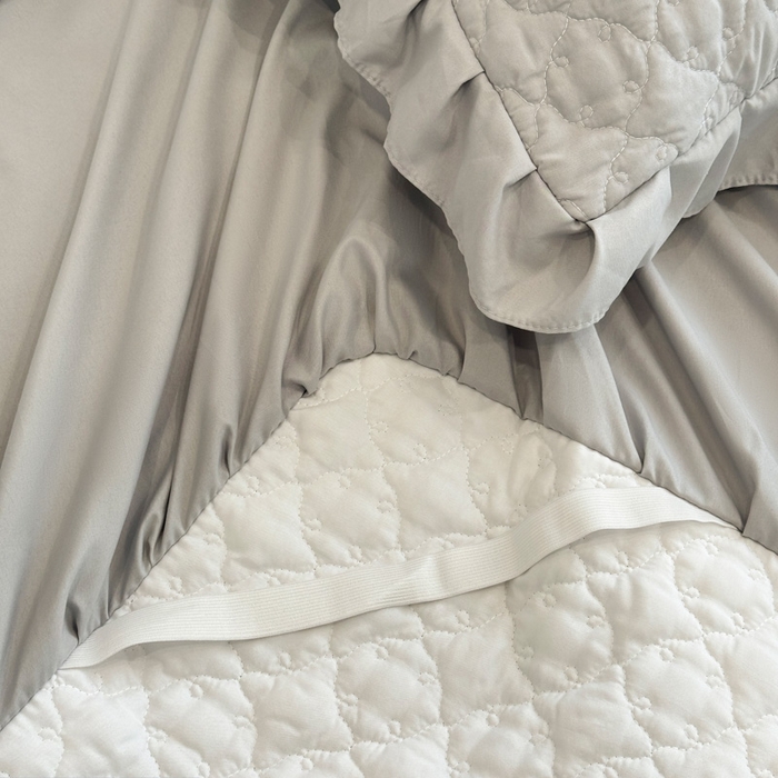 91家纺网 家纺一手货源 找家纺 野合家纺 2026新款A类水洗棉纯色夹棉床裙单床裙床裙单件 银灰