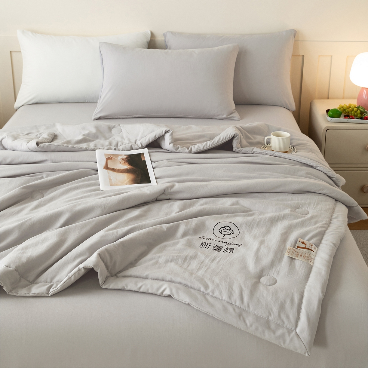91家纺网 家纺一手货源 找家纺 安琪家纺 2026春夏新款A类新疆棉花纯色撞色双拼夏被夏凉被空调被 纯色-浅灰