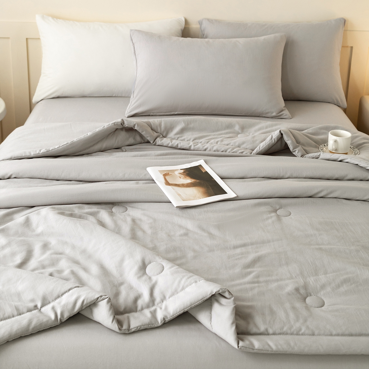 91家纺网 家纺一手货源 找家纺 安琪家纺 2026春夏新款A类新疆棉花纯色撞色双拼夏被夏凉被空调被 纯色-浅灰