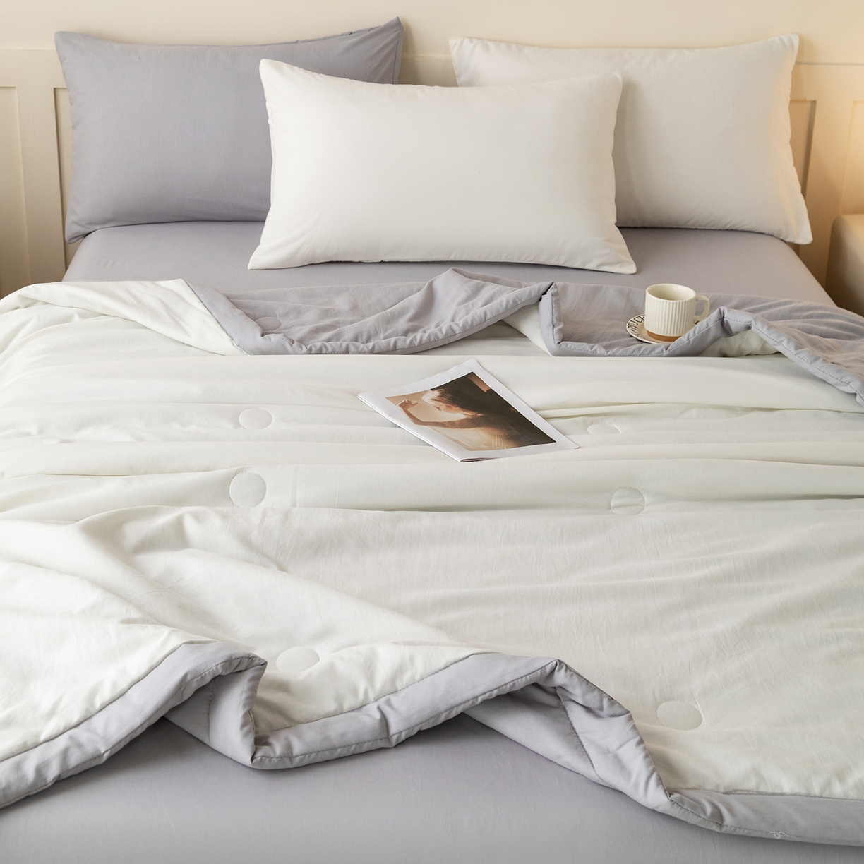 91家纺网 家纺一手货源 找家纺 安琪家纺 2026春夏新款A类新疆棉花纯色撞色双拼夏被夏凉被空调被 双拼-白灰