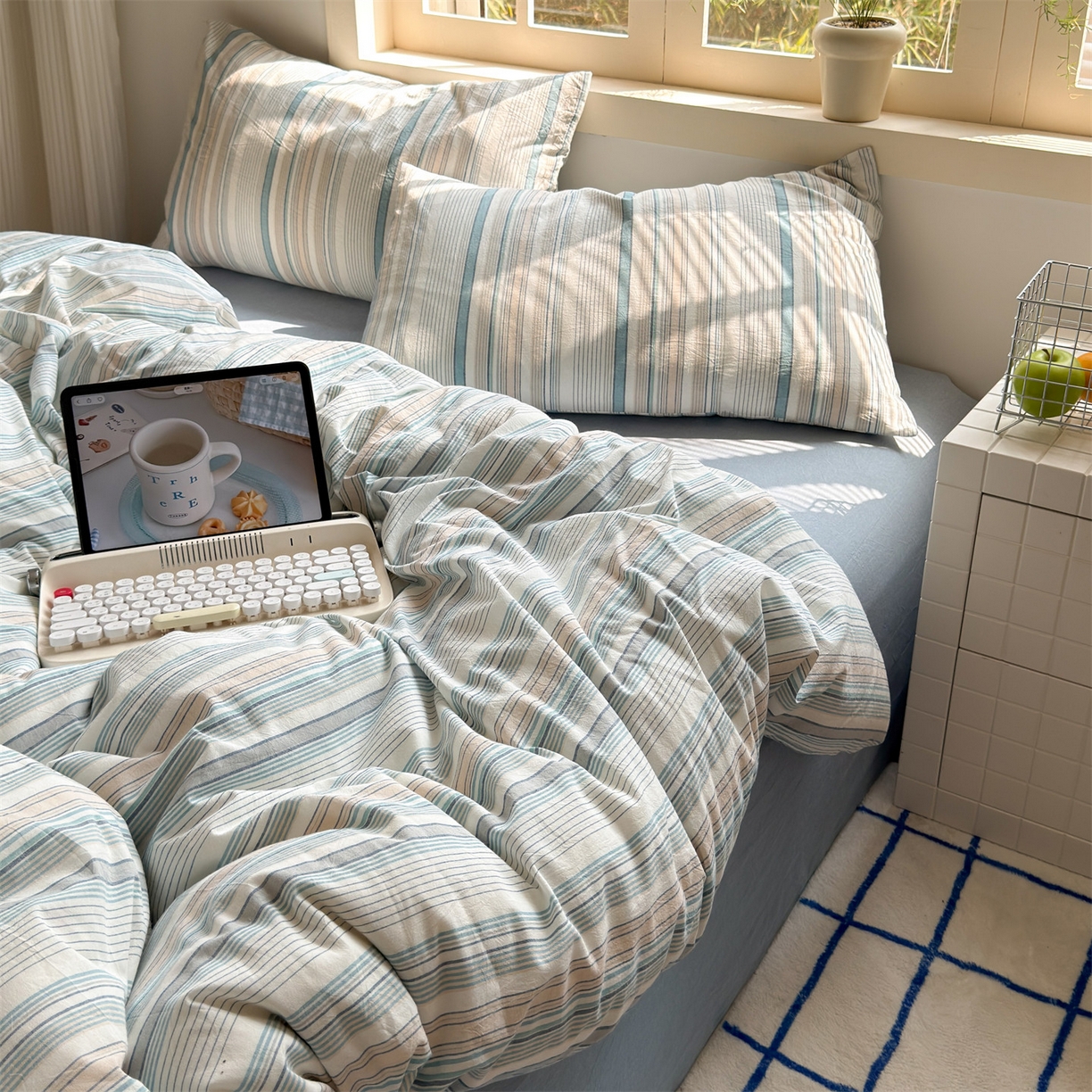 91家纺网 家纺一手货源 找家纺 北欧良品 2026新款全棉色织水洗慵懒风条纹四件套 蓝白混条