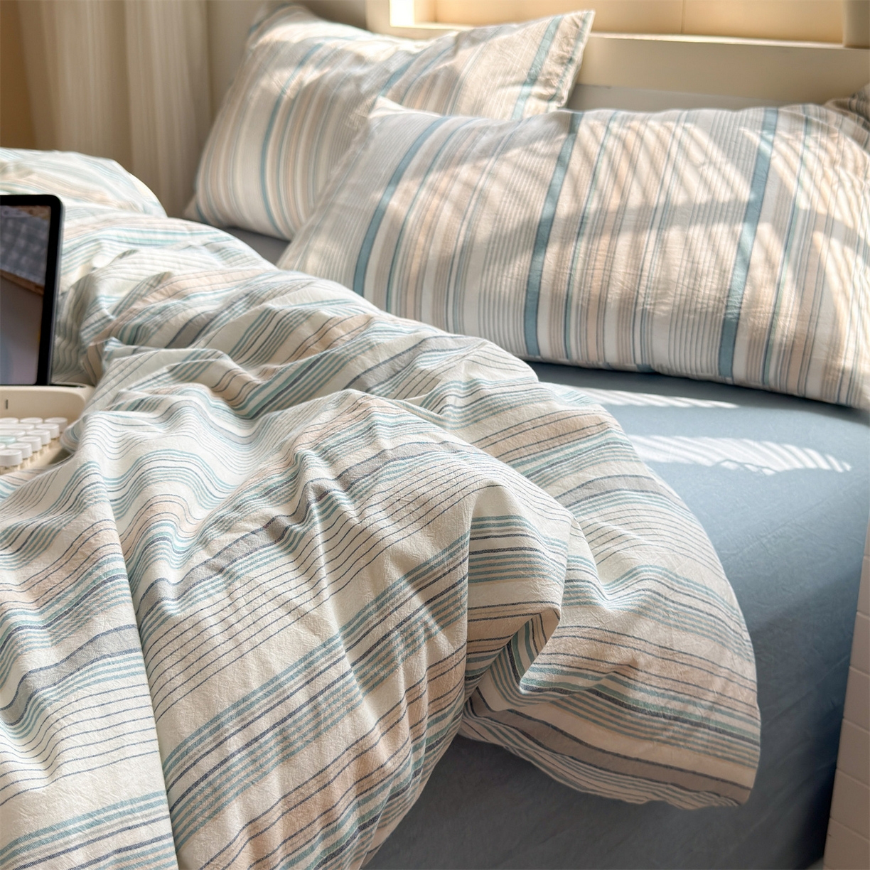 91家纺网 家纺一手货源 找家纺 北欧良品 2026新款全棉色织水洗慵懒风条纹四件套 蓝白混条