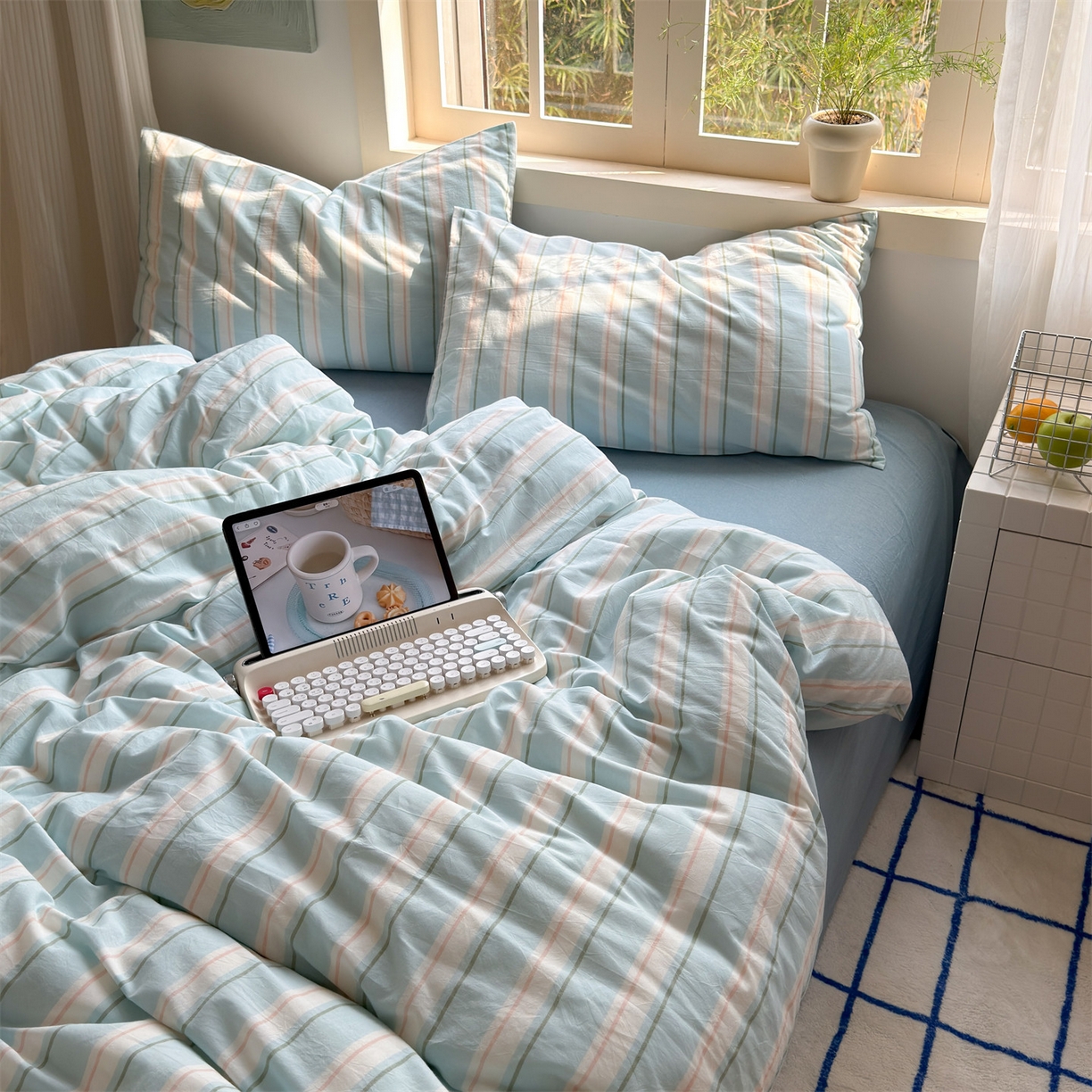 91家纺网 家纺一手货源 找家纺 北欧良品 2026新款全棉色织水洗慵懒风条纹四件套 蓝白素条