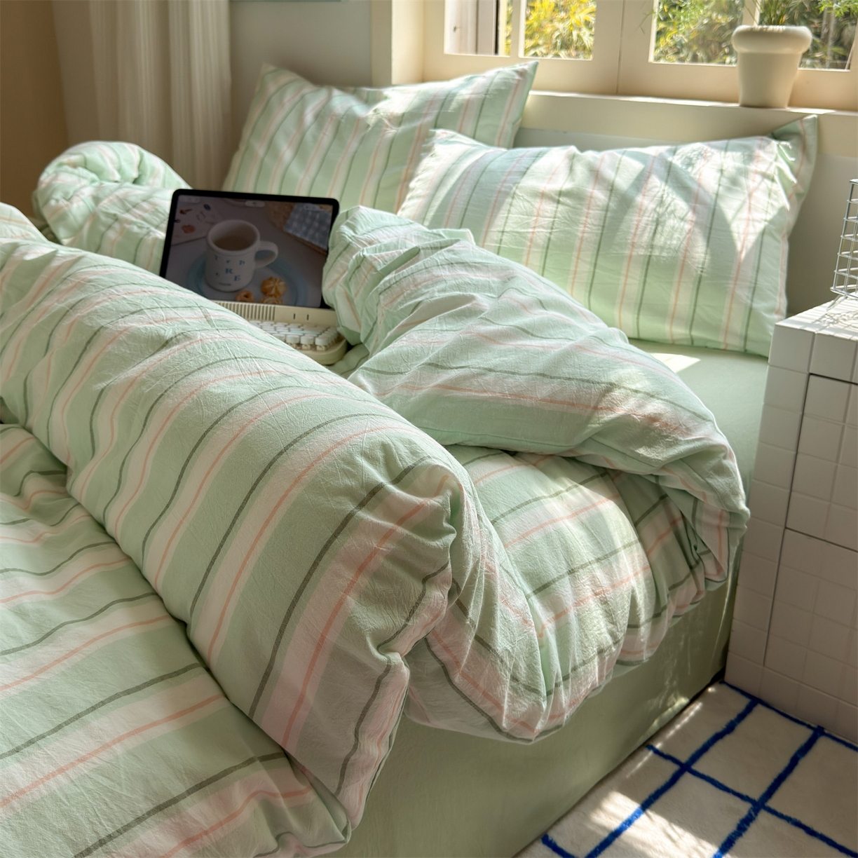 91家纺网 家纺一手货源 找家纺 北欧良品 2026新款全棉色织水洗慵懒风条纹四件套 绿白素条