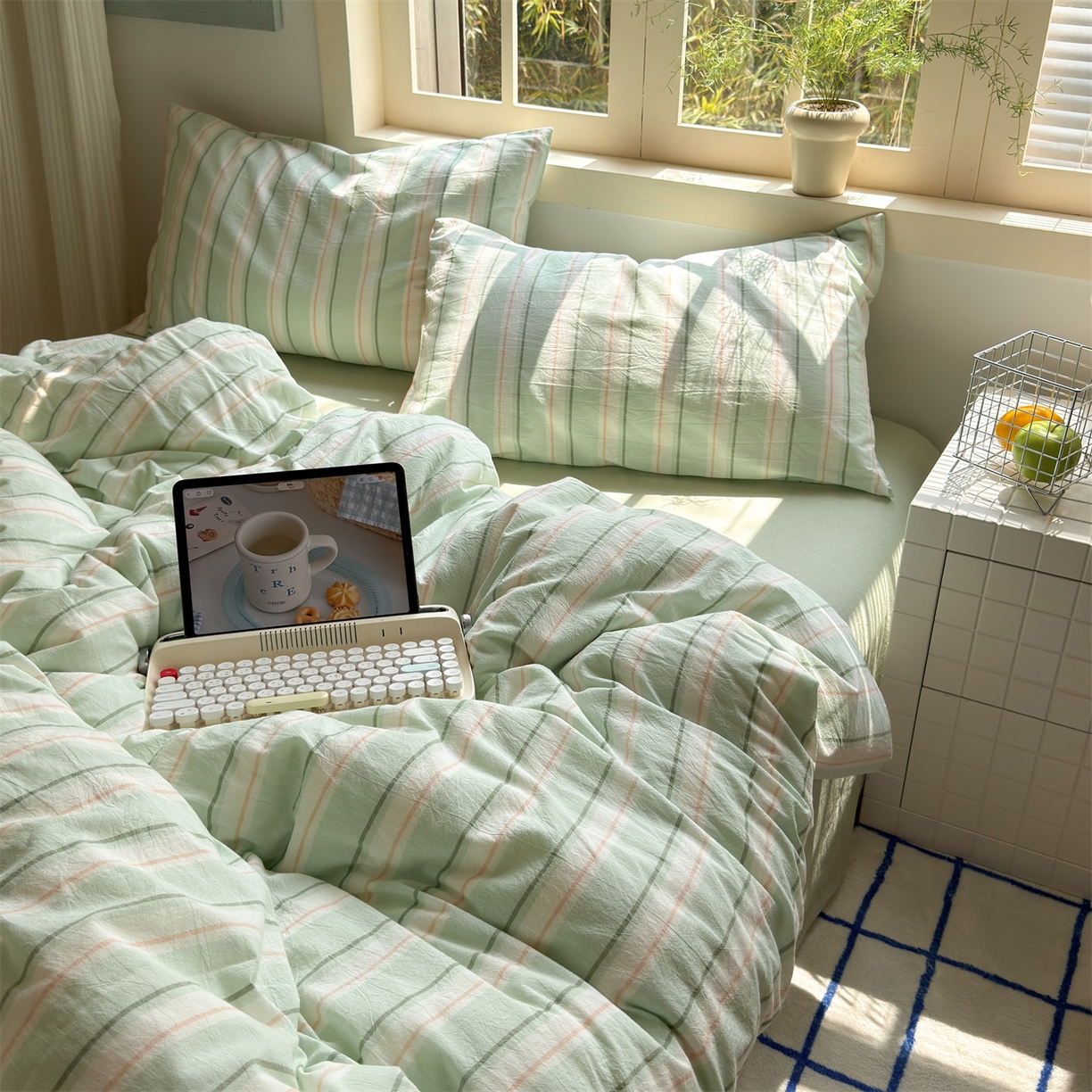 91家纺网 家纺一手货源 找家纺 北欧良品 2026新款全棉色织水洗慵懒风条纹四件套 绿白素条