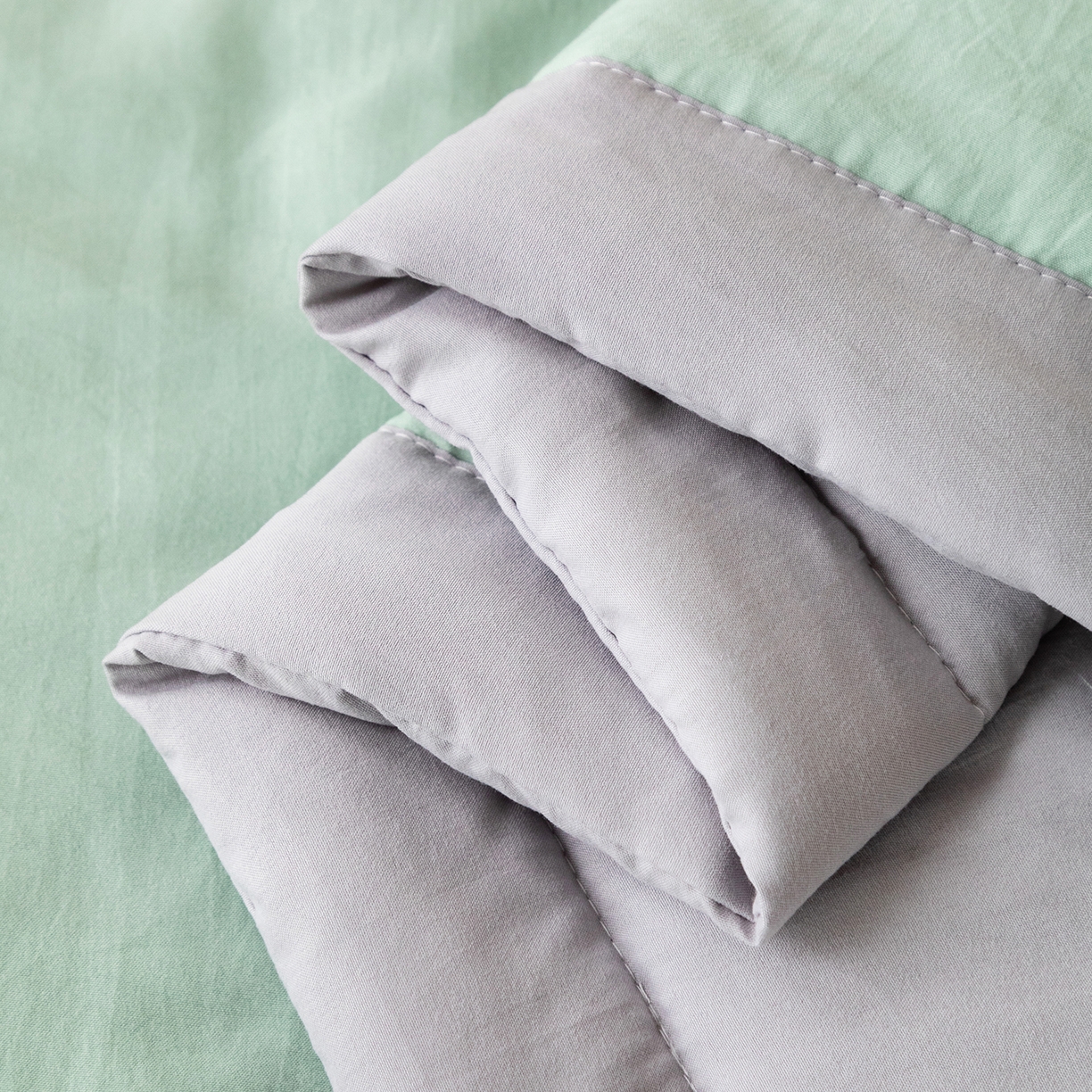 91家纺网 家纺一手货源 找家纺 安琪家纺 2026春夏新款A类新疆棉花纯色撞色双拼夏被夏凉被空调被 双拼-绿灰