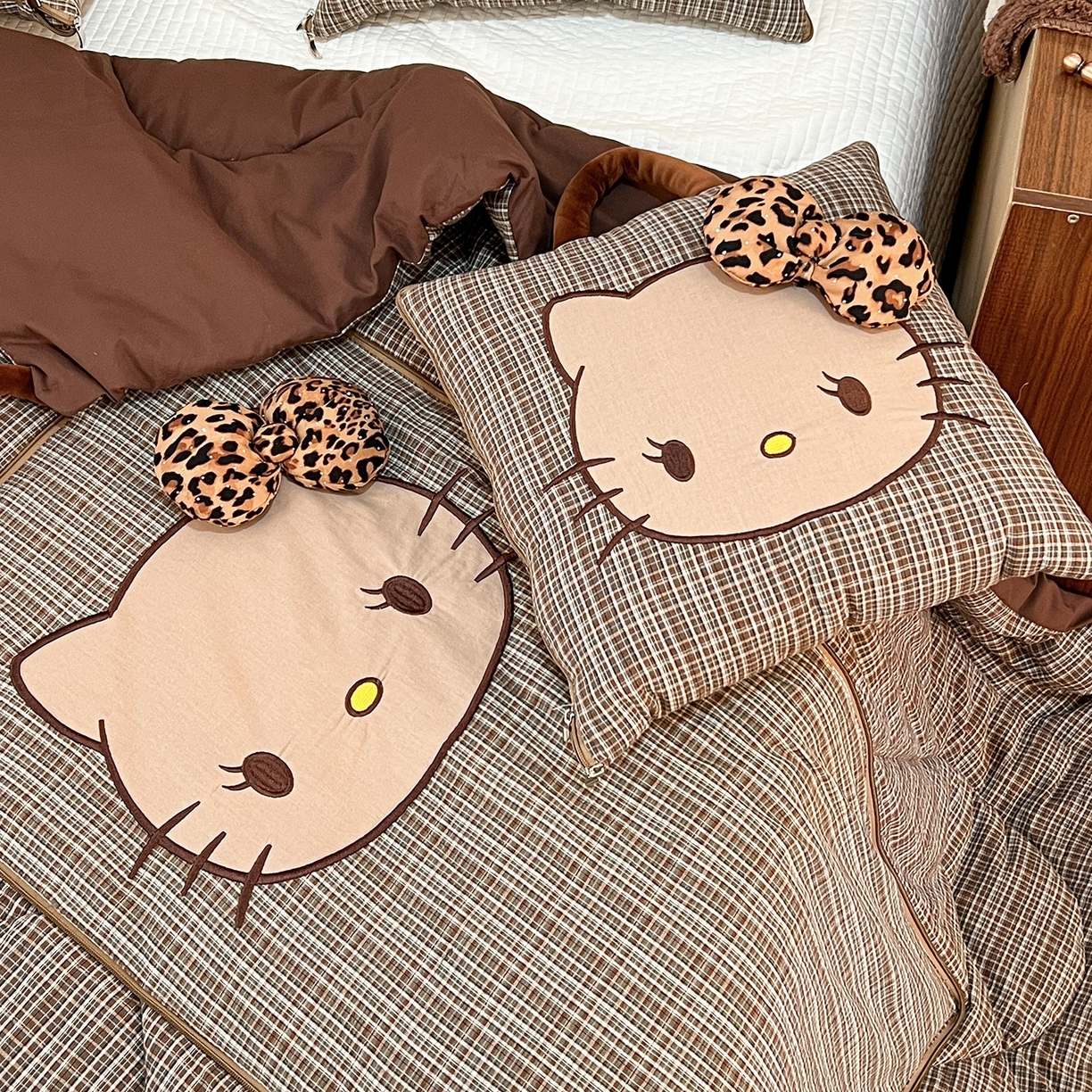 91家纺网 家纺一手货源 找家纺 （总）古本家居 2026新款立体蝴蝶结全棉KT抱枕被