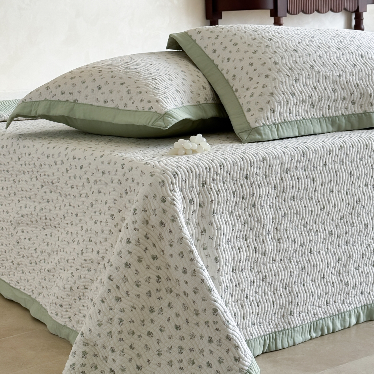 91家纺网 家纺一手货源 找家纺 （总）床盖工厂店 2026新款莫代尔天丝床盖波浪纹绗缝床盖三件套