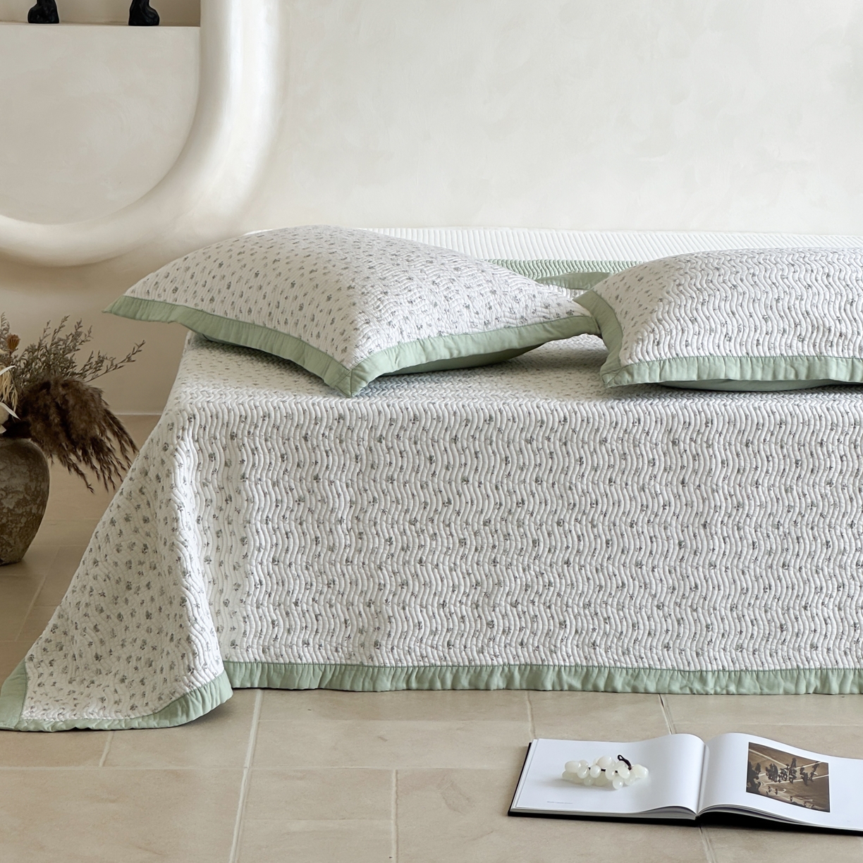 91家纺网 家纺一手货源 找家纺 （总）床盖工厂店 2026新款莫代尔天丝床盖波浪纹绗缝床盖三件套