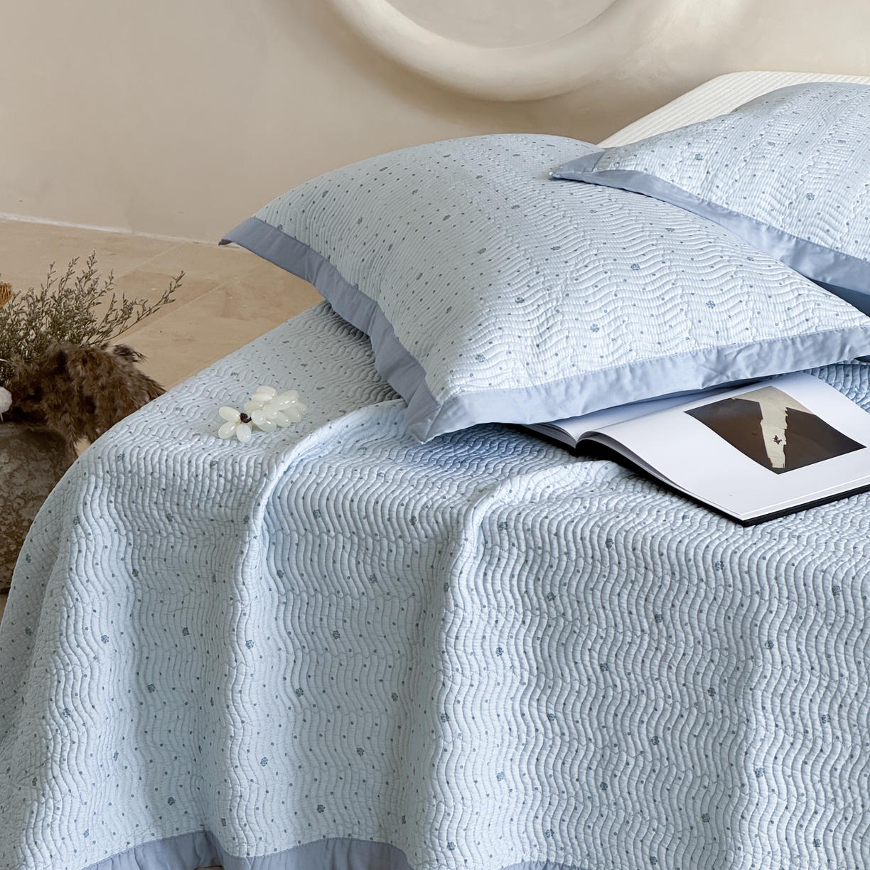 91家纺网 家纺一手货源 找家纺 （总）床盖工厂店 2026新款莫代尔天丝床盖波浪纹绗缝床盖三件套