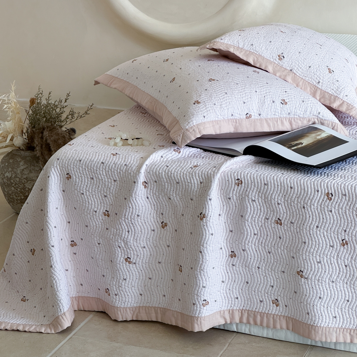 床盖工厂店 2026新款莫代尔天丝床盖波浪纹绗缝床盖三件套 芝士樱桃-米