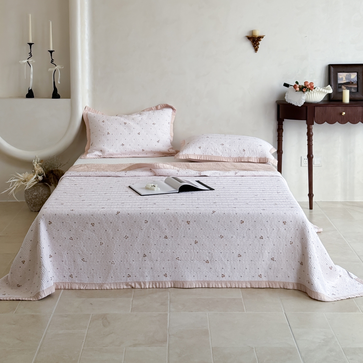 91家纺网 家纺一手货源 找家纺 床盖工厂店 2026新款莫代尔天丝床盖波浪纹绗缝床盖三件套 芝士樱桃-米