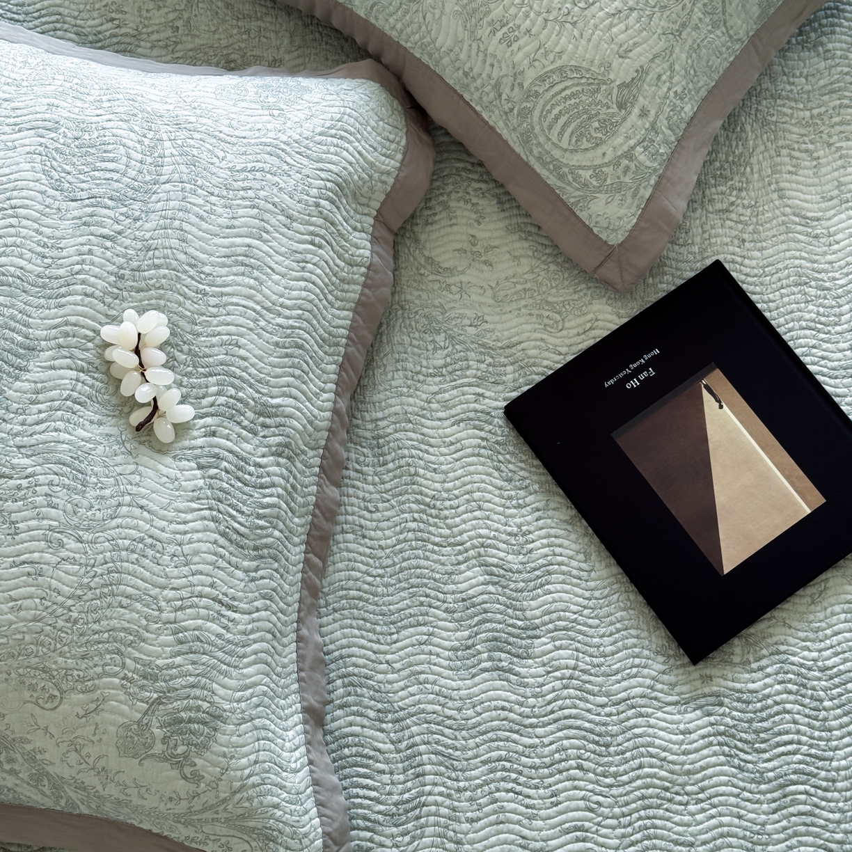 91家纺网 家纺一手货源 找家纺 床盖工厂店 2026新款莫代尔天丝床盖波浪纹绗缝床盖三件套 香岛巴黎-绿