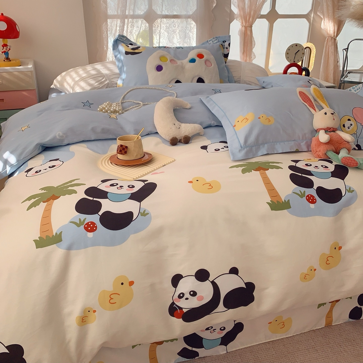 91家纺网 家纺一手货源 找家纺 奈萝家纺 2025新款全棉纯棉小清新印花四件套-第一波 快乐熊猫蓝