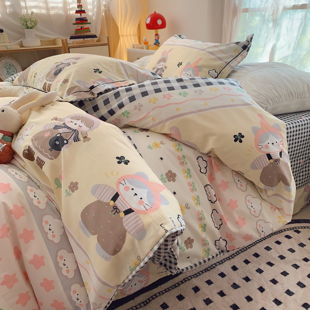 91家纺网 家纺一手货源 找家纺 奈萝家纺 2025新款全棉纯棉小清新印花四件套-第一波 猫女郎