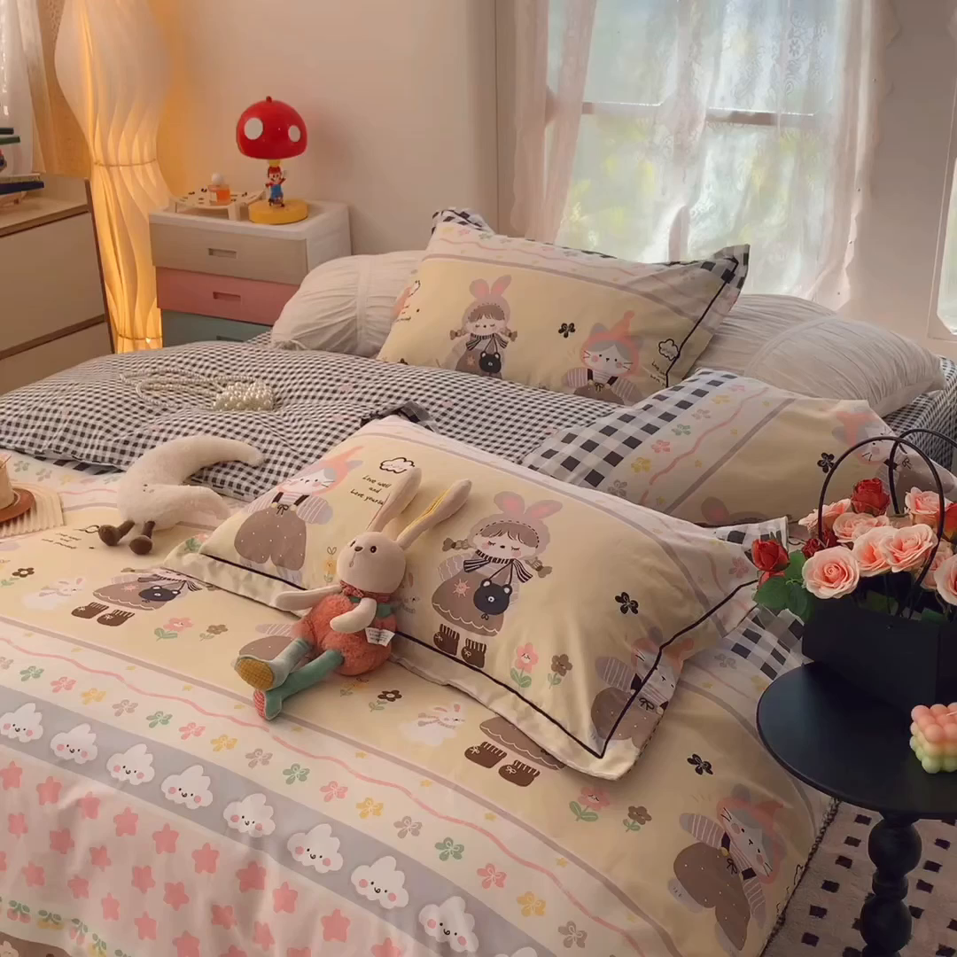 91家纺网 家纺一手货源 找家纺 奈萝家纺 2025新款全棉纯棉小清新印花四件套-第一波 猫女郎