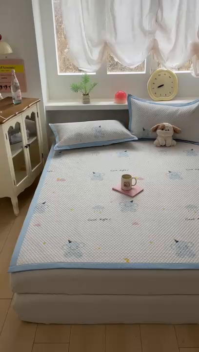 91家纺网 家纺一手货源 找家纺 （总）蓝极人 2026新款小清新冰豆豆数码印花席三明治底席子凉席