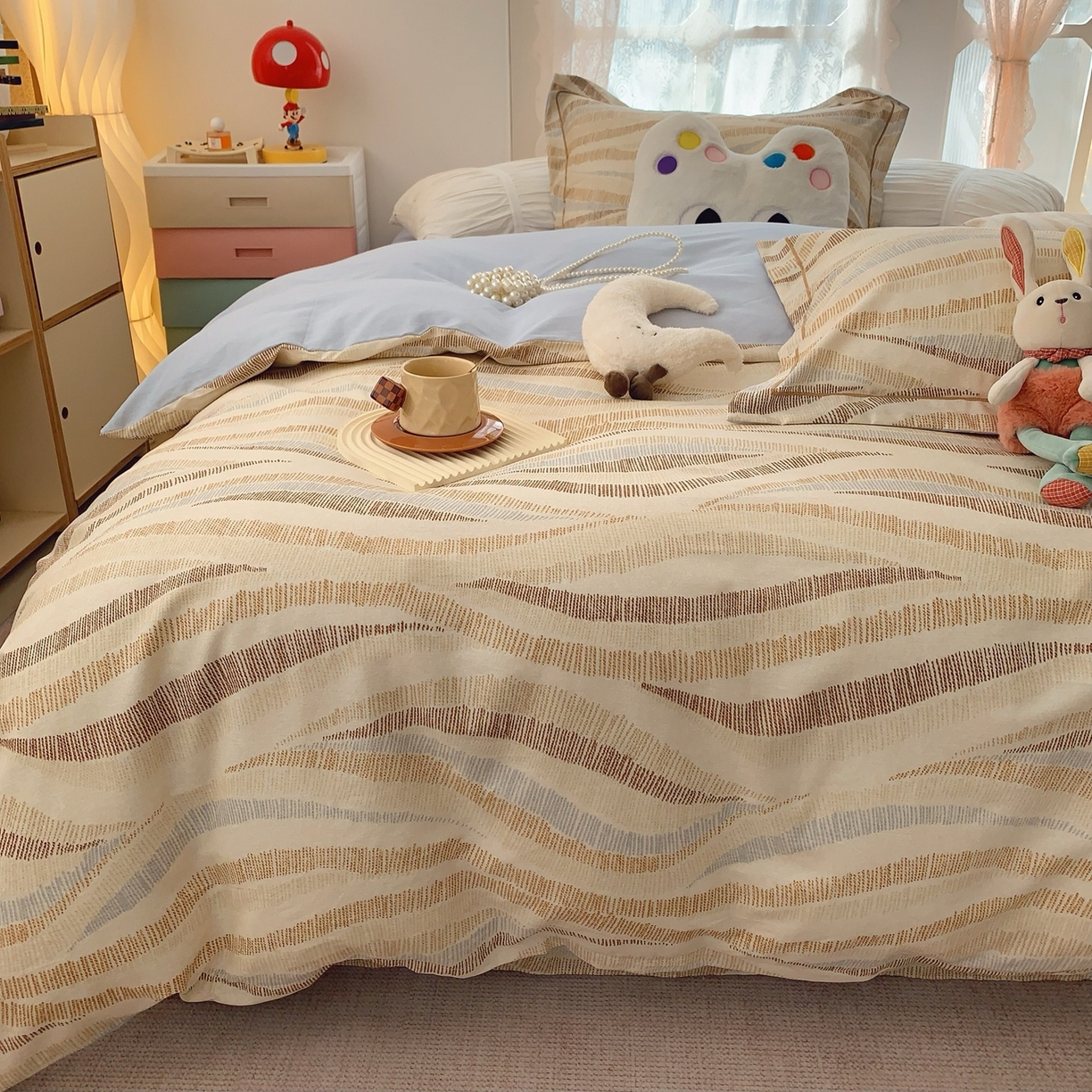 91家纺网 家纺一手货源 找家纺 奈萝家纺 2025新款全棉纯棉小清新印花四件套-第一波 曲线