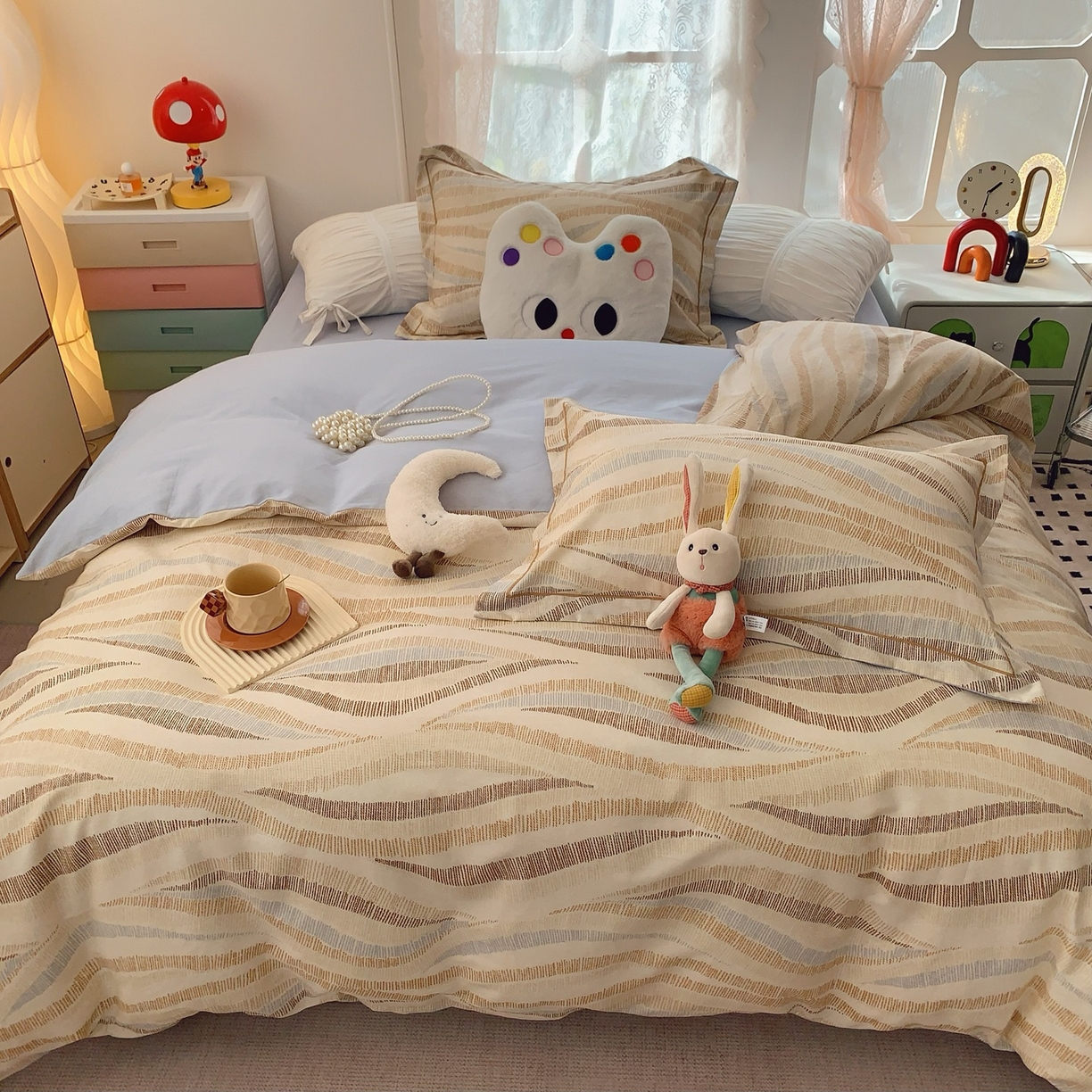 91家纺网 家纺一手货源 找家纺 奈萝家纺 2025新款全棉纯棉小清新印花四件套-第一波 曲线