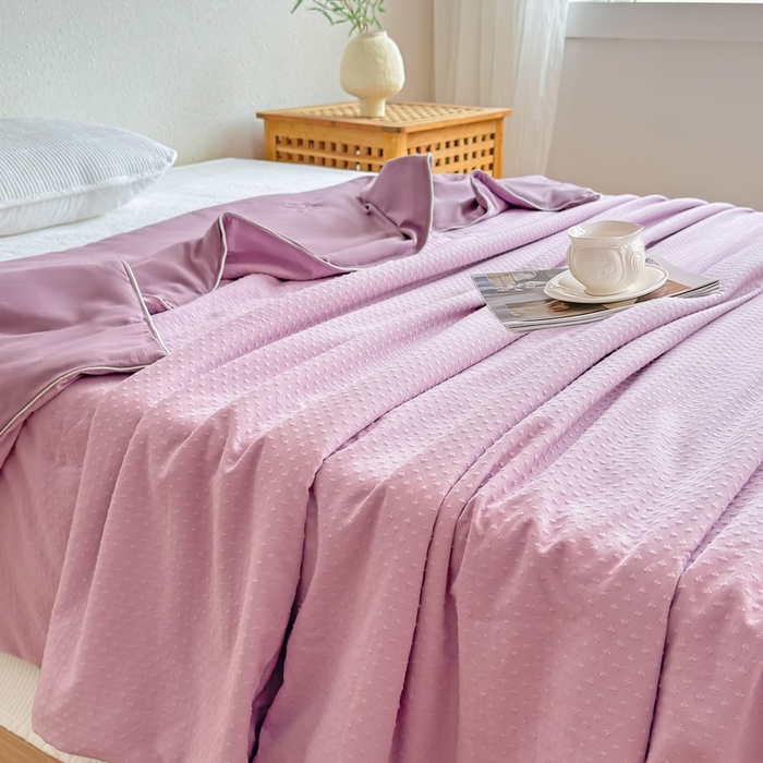 91家纺网 家纺一手货源 找家纺 六合家纺 2026新款A类贡缎提花星空点夏被 星空点-紫